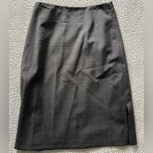 BANANA REPUBLIC Women’s Business Skirt!